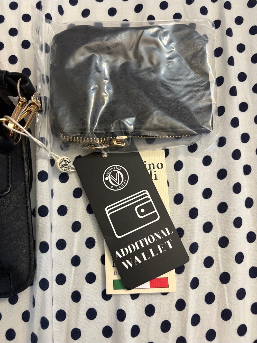 2pc Valentino Orlandi Crossbody
Diamond Quilt Bag NWT - Picture 8 of 16